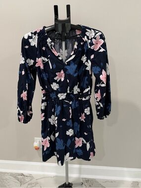 Navy Floral V-Neck Long Sleeve Tunic with Pink & White Flowers